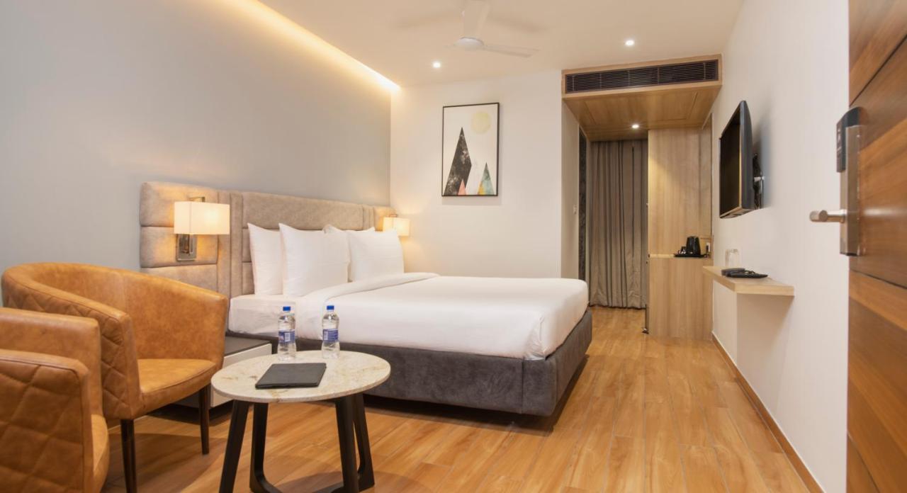 Northway Hotel Visakhapatnam Buitenkant foto